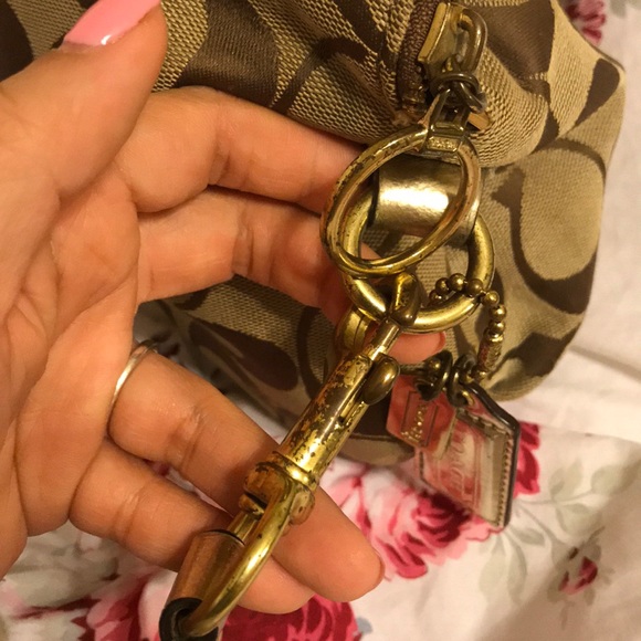 Authentic Coach - Picture 2 of 8